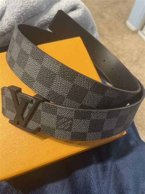 louis vuitton lv initiales.